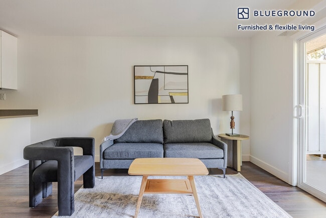 655 S Fair Oaks Ave in Sunnyvale, CA - Building Photo - Building Photo