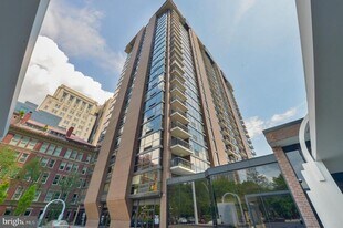 233 S 6th St in Philadelphia, PA - Building Photo