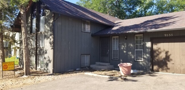property at 9535 E Chenango Ave