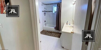97 Marion St in Somerville, MA - Building Photo - Building Photo