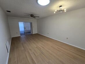 2955 Stillwell Ct in New Port Richey, FL - Building Photo - Building Photo