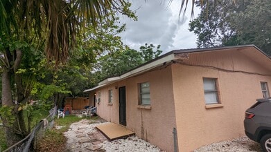 2919 Gillespie Ave, Unit 2919 in Sarasota, FL - Building Photo - Building Photo