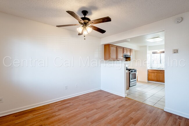 530 K St in Bakersfield, CA - Building Photo - Building Photo