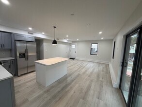 23 Hudson Ave, Unit 23 Hudson Ave in Irvington, NY - Building Photo - Building Photo