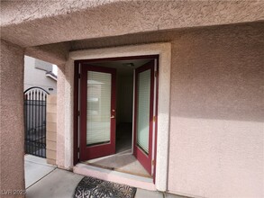 5724 Hornbrook St in North Las Vegas, NV - Building Photo - Building Photo