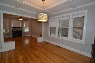 4713 N Albany Ave, Unit 1 in Chicago, IL - Building Photo - Building Photo