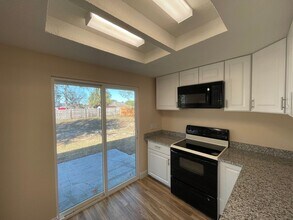 335 Prevo Dr in Apopka, FL - Building Photo - Building Photo