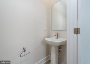 1810 Parham Wy in Woodlawn, MD - Building Photo - Building Photo