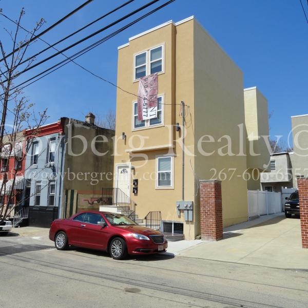 1133 W Colona St in Philadelphia, PA - Building Photo