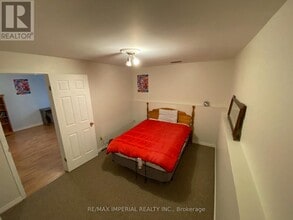 18 Helen St in Kawartha Lakes, ON - Building Photo - Building Photo