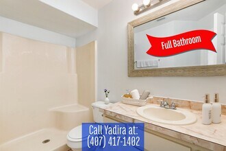 586 Imperial Pl in Kissimmee, FL - Building Photo - Building Photo