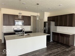 13517 Dewpoint Ln in Fishers, IN - Building Photo - Building Photo