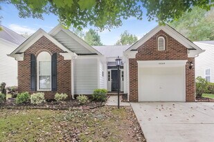 10509 Brawley Ln in Charlotte, NC - Building Photo