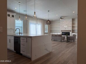 8736 E Joshua Tree Ln in Scottsdale, AZ - Building Photo - Building Photo