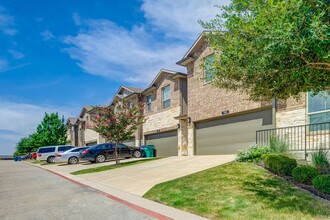 Townes on Tenth Townhomes in Pflugerville, TX - Foto de edificio - Building Photo