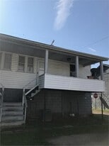122 6th Ave in South Charleston, WV - Building Photo