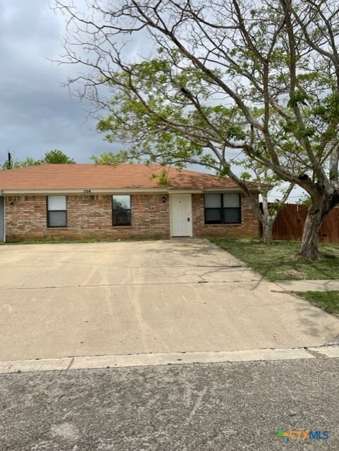 property at 104 Horseshoe Dr