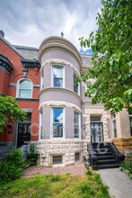 136 R St NE in Washington, DC - Building Photo - Building Photo