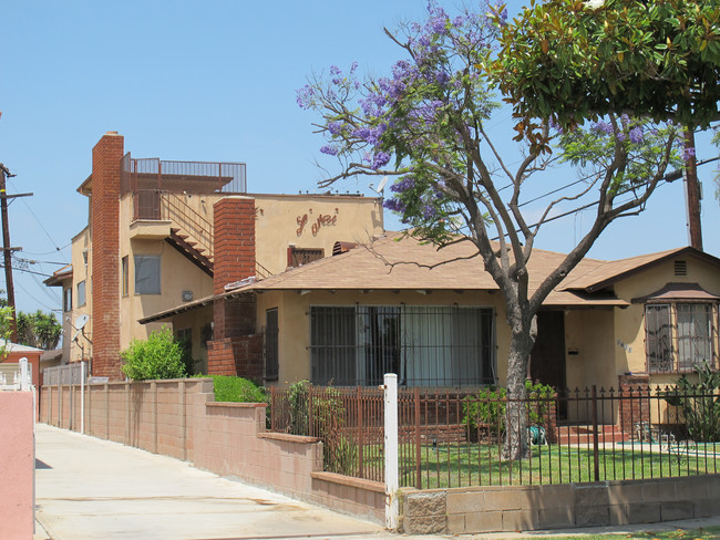 8611 S 5th Ave in Inglewood, CA - Building Photo - Building Photo