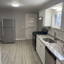 105 Carlisle St in Syracuse, NY - Building Photo - Building Photo