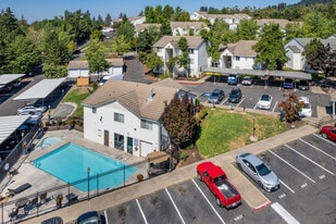 Twin Creeks in Clackamas, OR - Building Photo