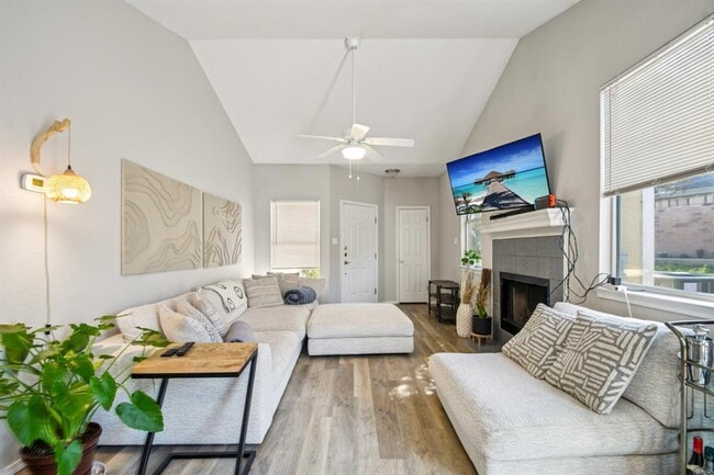 property at 1215 Gingerlily Cove