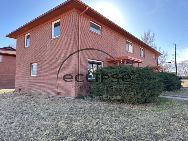 property at 1823 Gunnison Ave