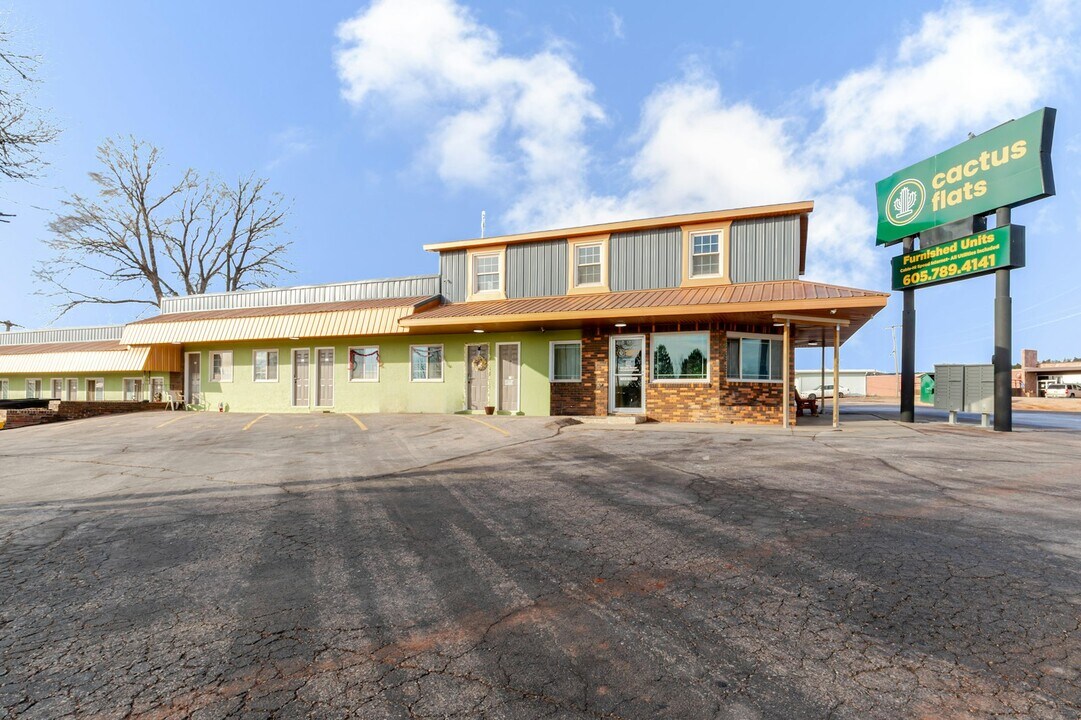 3737 Sturgis Rd in Rapid City, SD - Building Photo