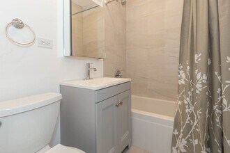 4837 N Wolcott Ave, Unit 1A in Chicago, IL - Building Photo - Building Photo