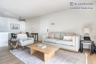 2850 Middlefield Rd, Unit FL2-ID1259 in Palo Alto, CA - Building Photo - Building Photo