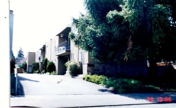 22287 Peralta St in Hayward, CA - Foto de edificio - Building Photo