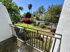 7504 Parkway Dr in La Mesa, CA - Building Photo - Building Photo