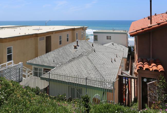 Oceana Brisas in Oceanside, CA - Foto de edificio - Building Photo