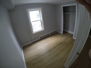512 N Jay St, Unit 512 in Rome, NY - Foto de edificio - Building Photo