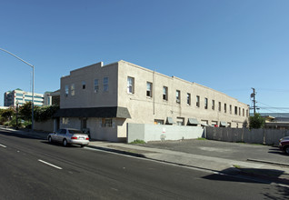 Modesto Manor Apartments in Modesto, CA - Building Photo - Building Photo