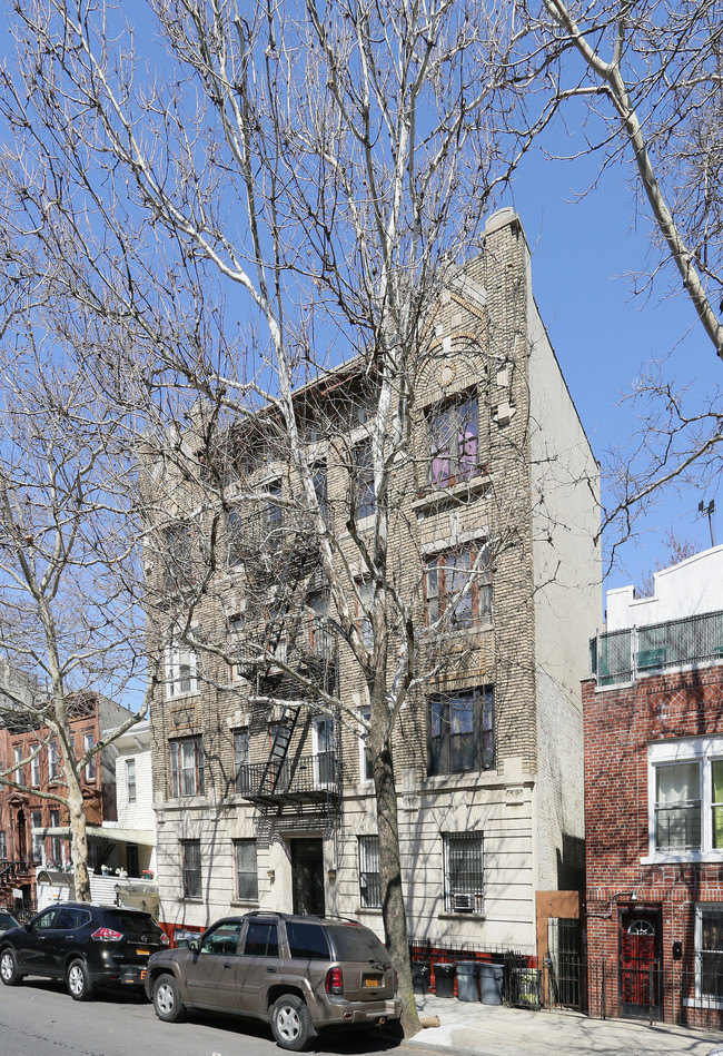 385 Monroe St in Brooklyn, NY - Building Photo - Building Photo