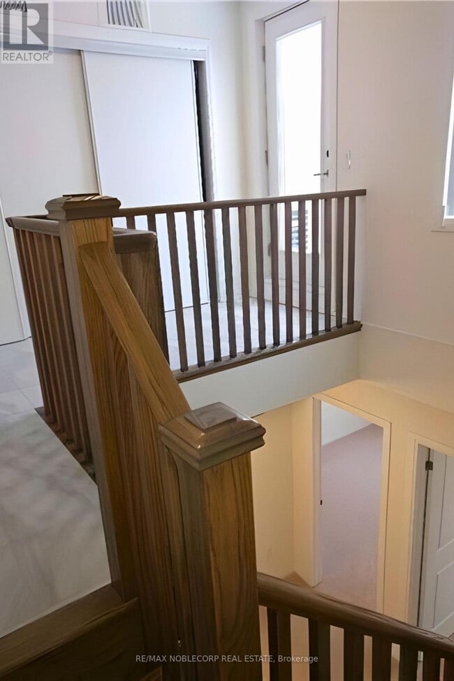 155 William Duncan Rd in Toronto, ON - Building Photo - Building Photo