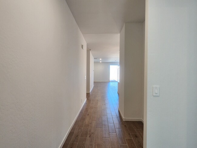 17592 W Monroe St in Goodyear, AZ - Foto de edificio - Building Photo