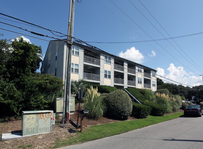 Dunes Crest in North Myrtle Beach, SC - Building Photo - Building Photo