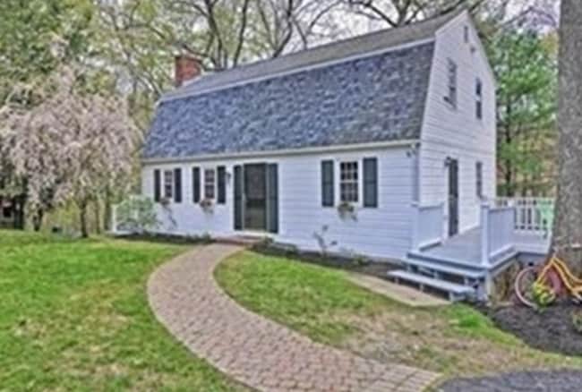 property at 16 Oak Hill Rd