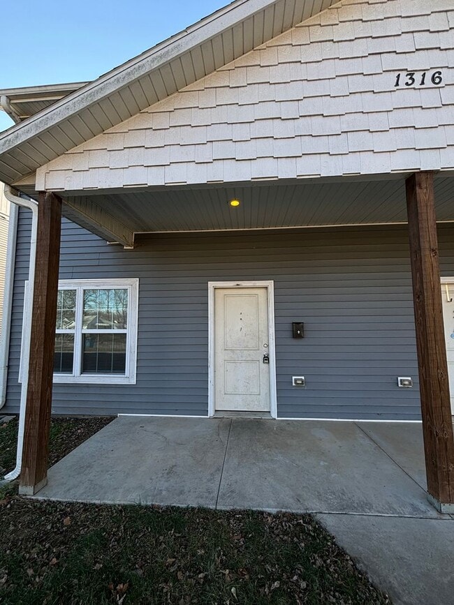1316 E Blaine St in Springfield, MO - Building Photo - Building Photo