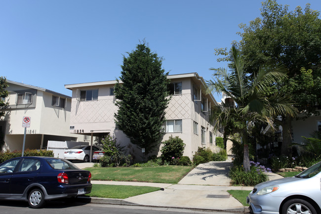 11839 Goshen Ave in Los Angeles, CA - Building Photo - Building Photo