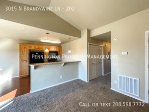 3015 N Brandywine Ln in Meridian, ID - Building Photo - Building Photo