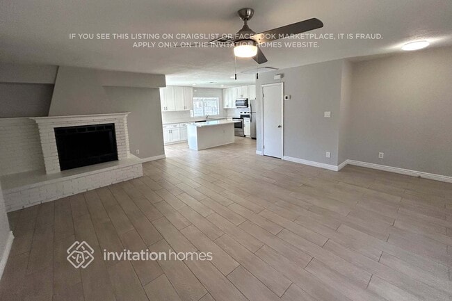 11012 N 47th Ave in Glendale, AZ - Foto de edificio - Building Photo