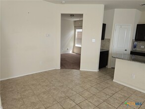 260 Circle Wy in Jarrell, TX - Building Photo - Building Photo