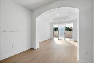 8354 NW 142nd St in Miami Lakes, FL - Building Photo - Building Photo