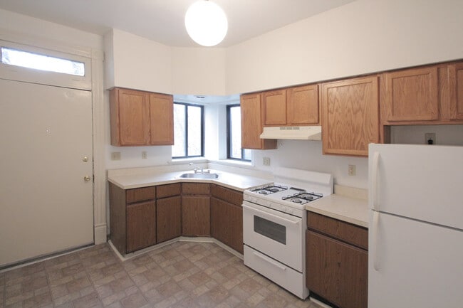 405 Peebles St, Unit 1 in Pittsburgh, PA - Foto de edificio - Building Photo