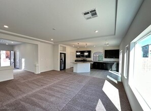 7726 Bellenden St in Las Vegas, NV - Building Photo - Building Photo