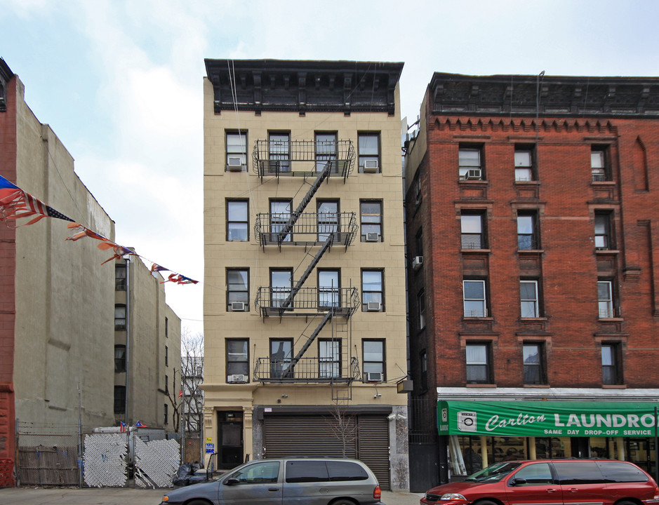 175 E 105th St in New York, NY - Building Photo