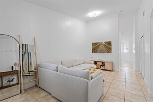 2731 SE 17th Ave in Homestead, FL - Building Photo